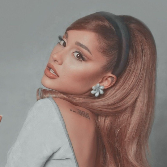 YAROLI2008