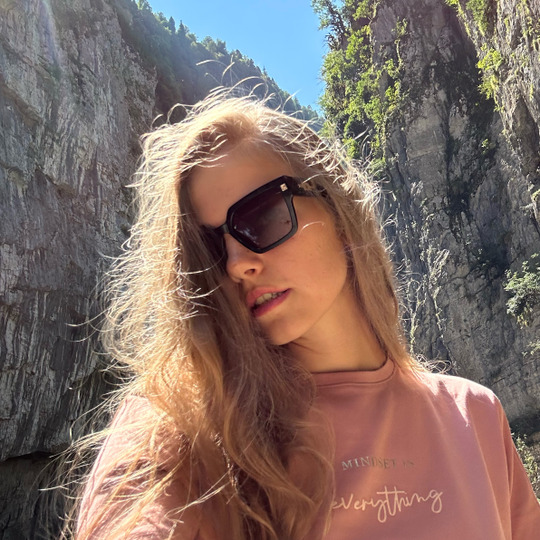 strusova