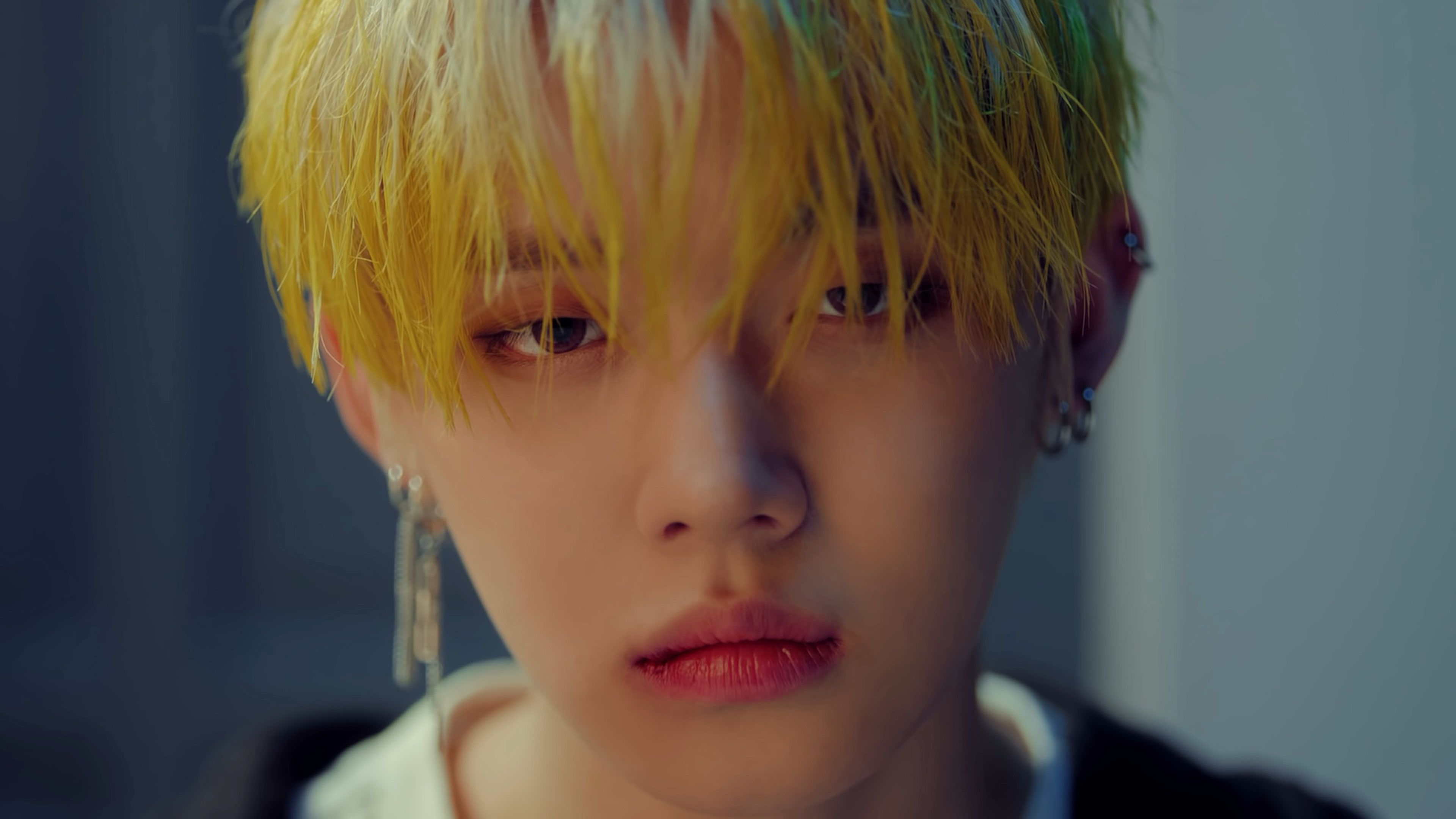 I see gold. Чхве Енджун. Yeonjun txt. Txt Yeonjun 2020. Чхве ёнджун txt.