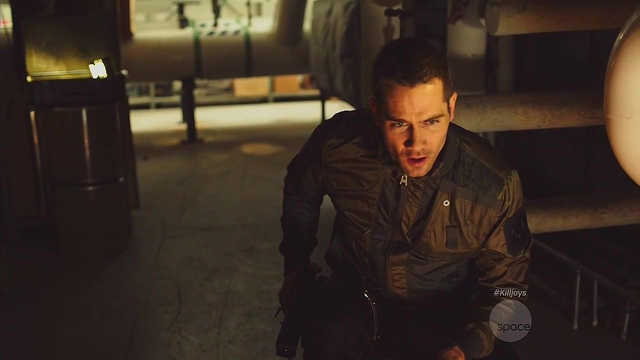Киллджойс — s01e05 — A Glitch in the System