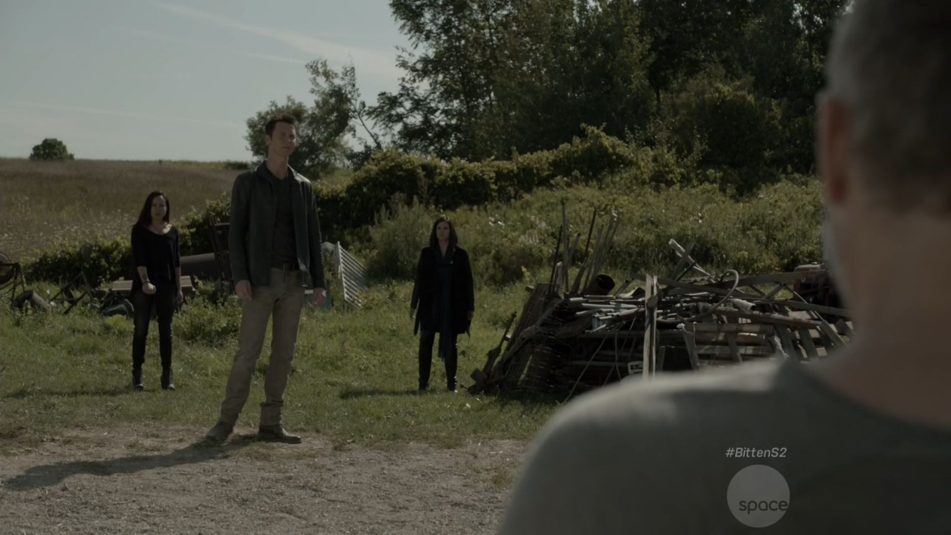 Укушенная — s02e03 — Hell's Teeth