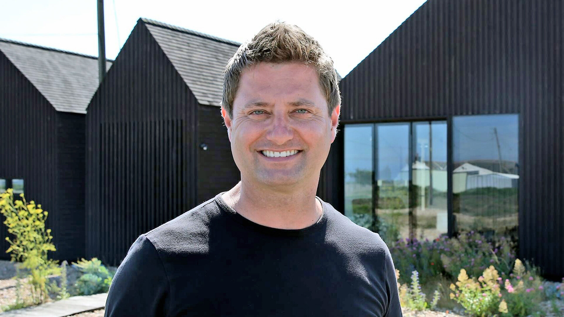 Ugly House to Lovely House with George Clarke — s02e05 — Nottingham