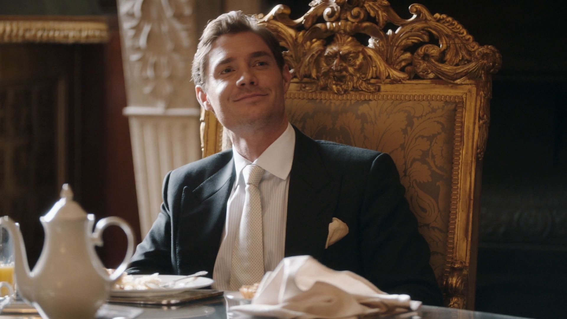 The Royals — s04e08 — In the Dead Vast and Middle of the Night