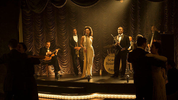 The Halcyon — s01e01 — Episode 1
