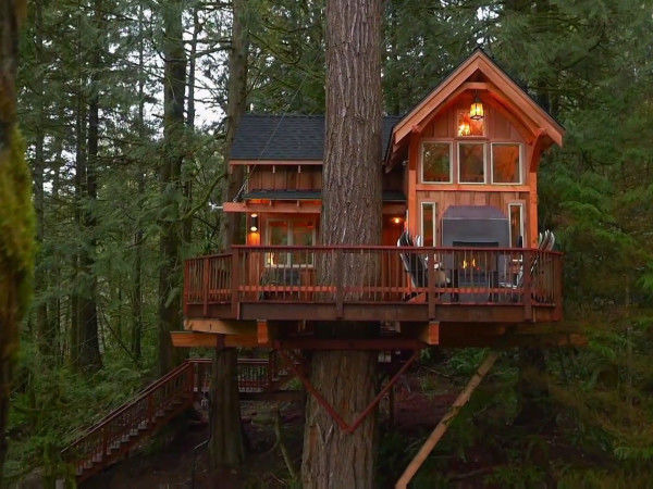 Дома на деревьях — s06e06 — Apres Skihouse Treehouse