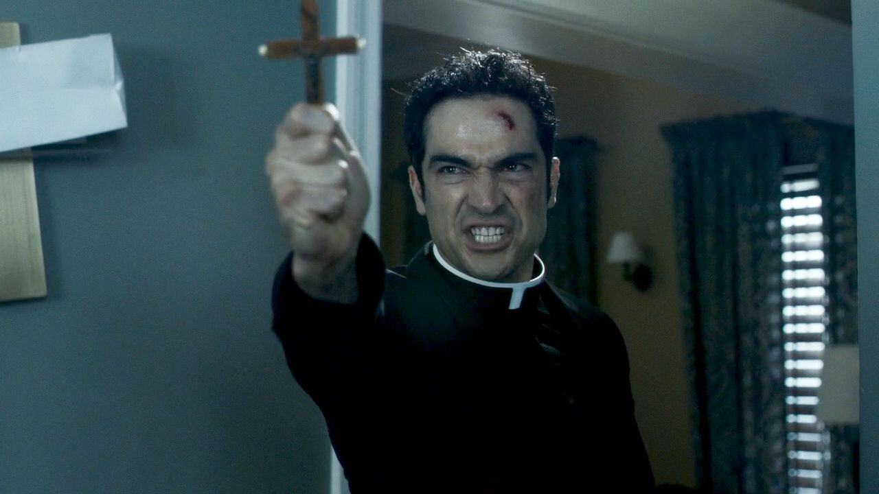 The Exorcist — s01e10 — Chapter Ten: Three Rooms