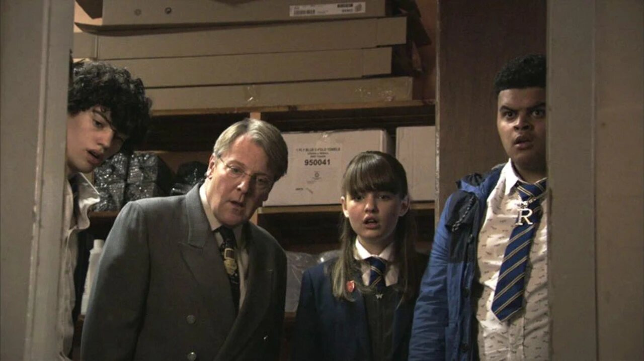 Секретные агенты — s06e10 — One Flew Over the Budgie's Cage