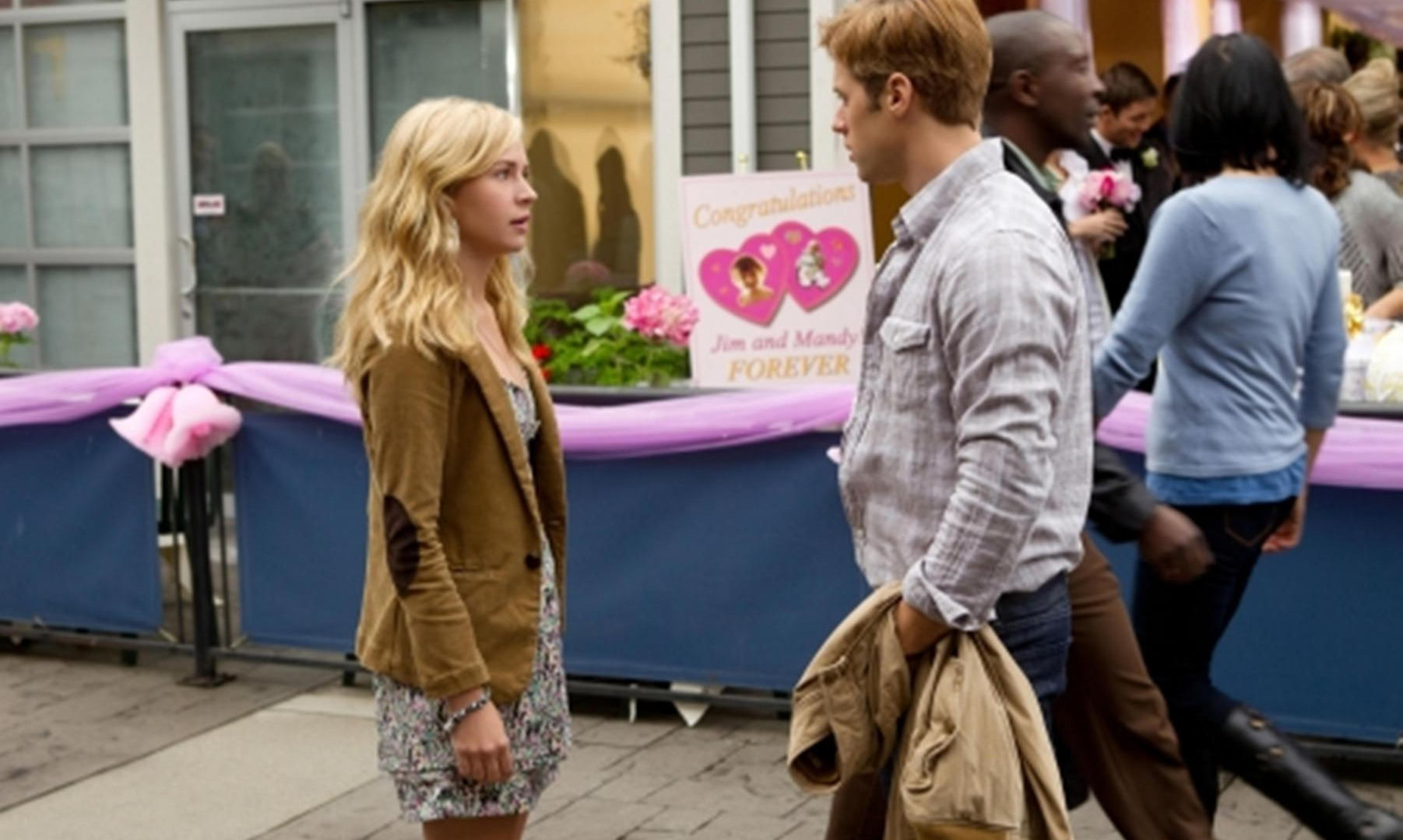 Life Unexpected — s02e08 — Plumber Cracked