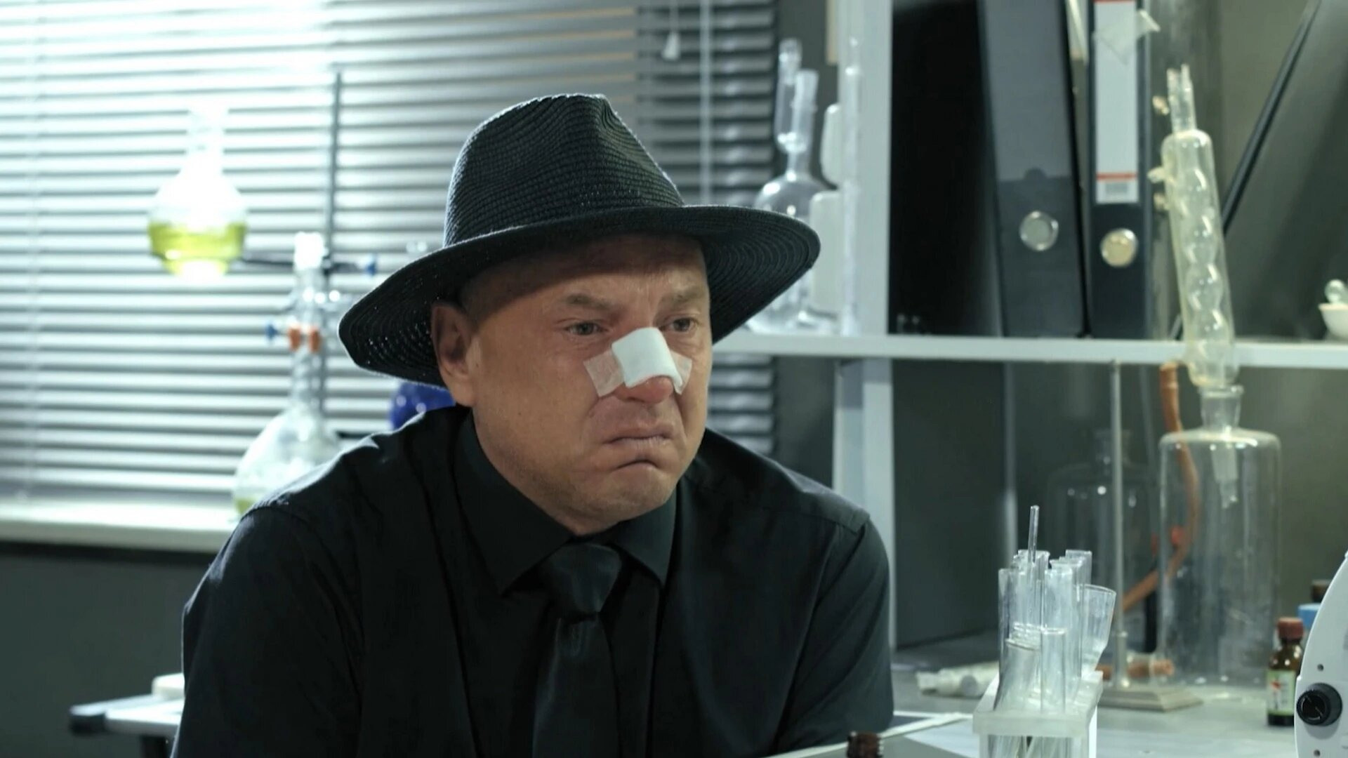 Пес где гнездилов не чувствует. Пес 4 желтый саквояж. Пес 4 желтый саквояж. Пес где гнездилов не чувствует. Пес где гнездилов не чувствует.