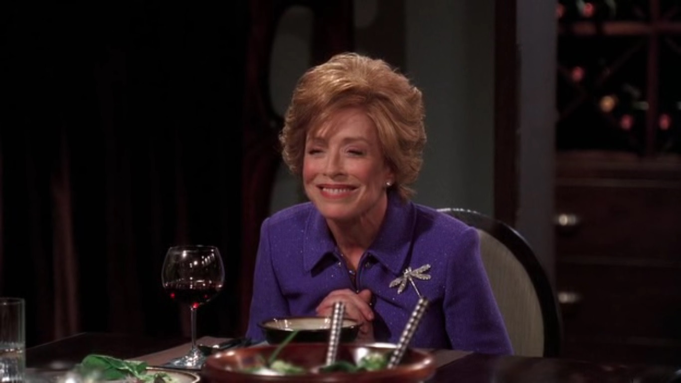 Two and a Half Men — s06e10 — He Smelled the Ham, He Got Excited