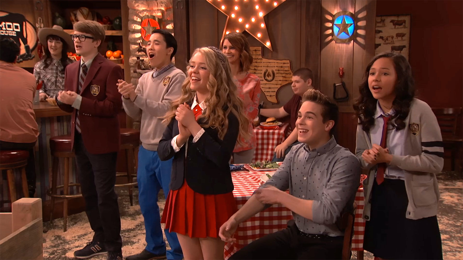 Джек блэк школа рока. Школа рока 1. Школа рока 1. Школа рока дьюи финн. Школа рока 1.