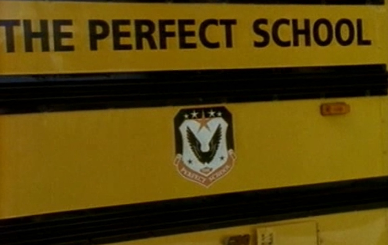 Мурашки — s03e11 — Perfect School (1)