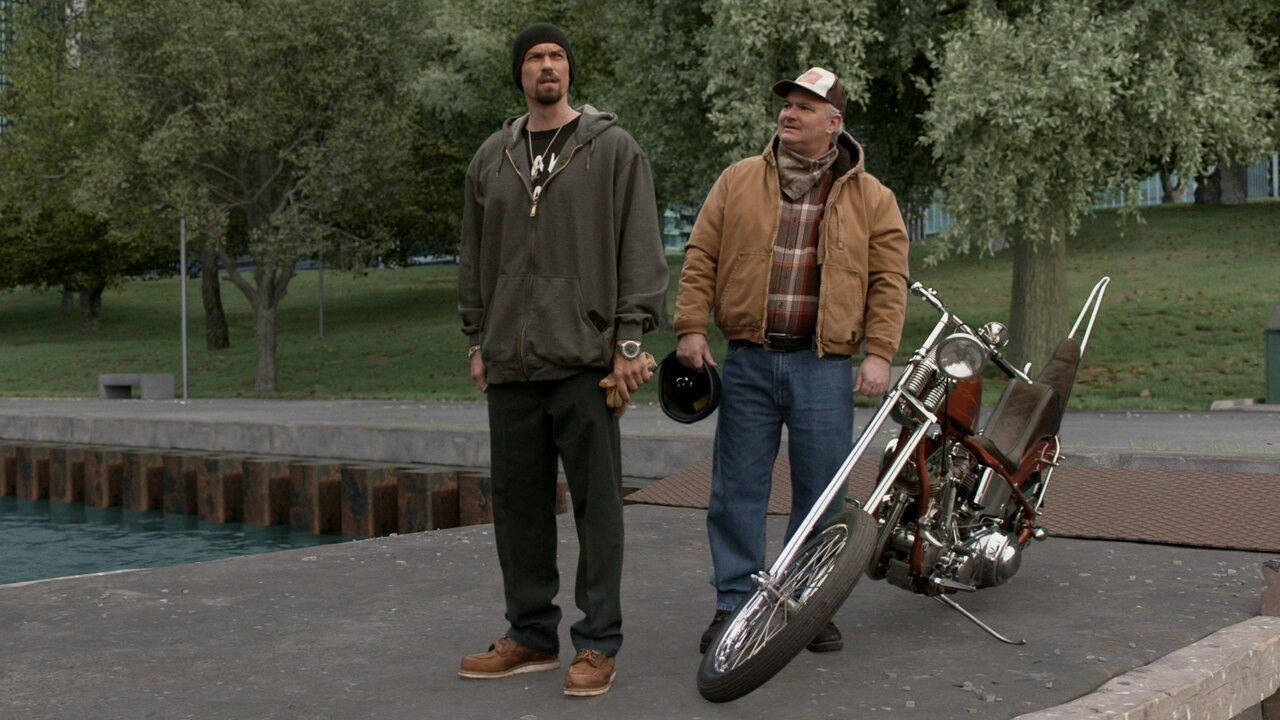 Бесстыжие — s11e07 — Two at a Biker Bar, One in the Lake