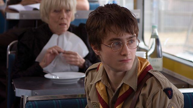 Extras — s02e03 — Daniel Radcliffe