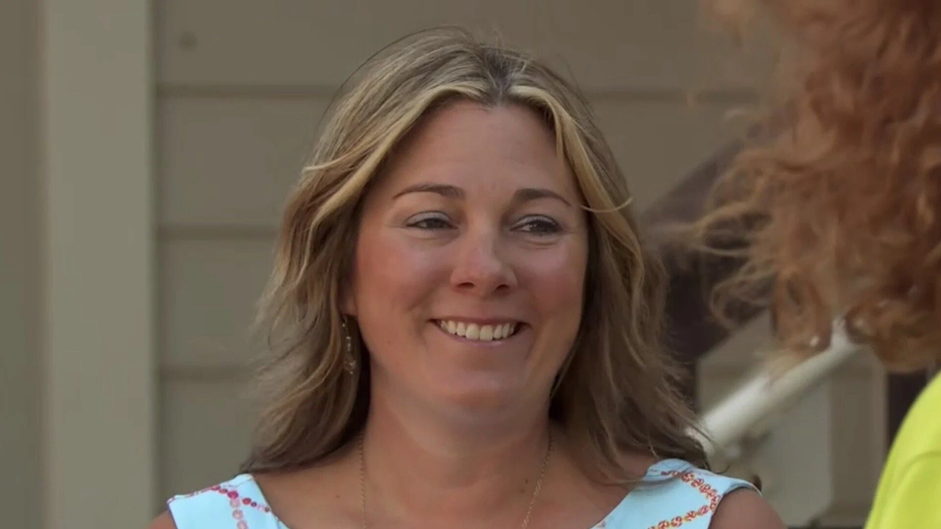 Beachfront Bargain Hunt Renovation 5 сезон 2 серия Lookin' for Low