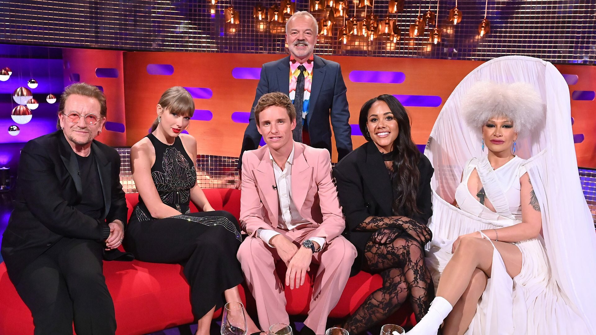 Шоу грэма нортона. Graham Norton show. Шоу Грэма Нортона телепередача. Сиа шоу Грэма Нортона. Грэм Нортон Евровидение.