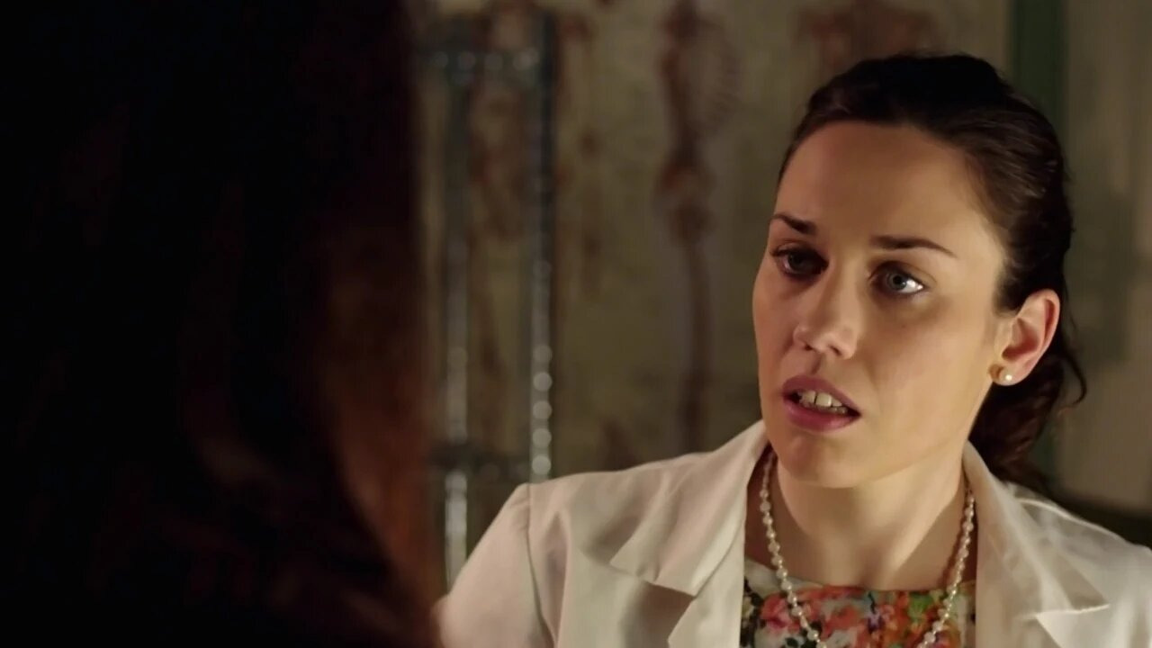 Молодой Дракула — s04e12 — Cuckoo in the Nest