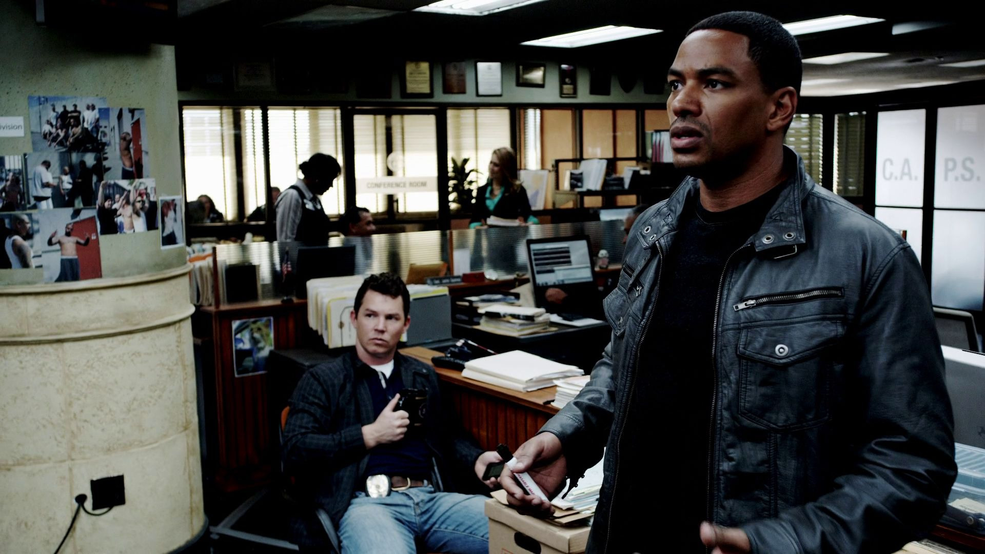 Southland — s02e05 — What Makes Sammy Run?