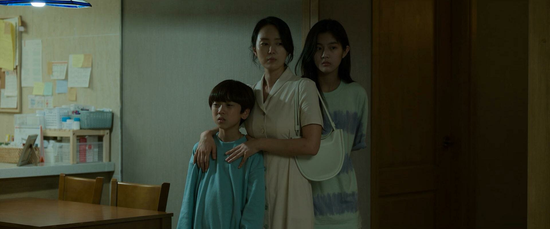 A Model Family — s01e07 — Episode 7