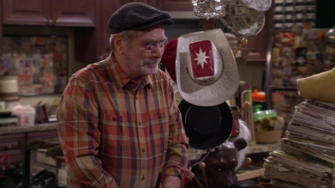 The Cool Kids — s01e12 — Margaret Jr.