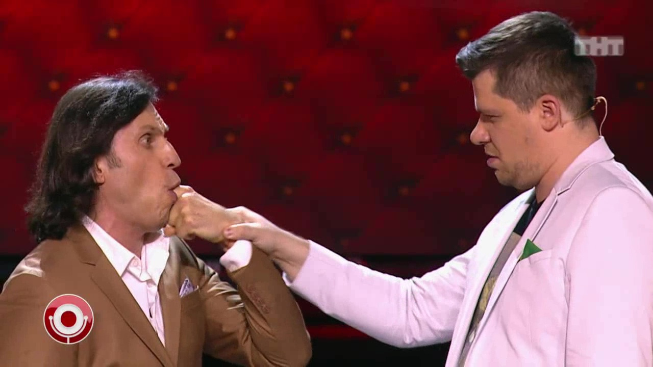 Камеди клаб федорченко. Comedy club 2012 гарик мартиросян. Камеди клаб лучшее разборка. 12. Лирник дуэт чехова.