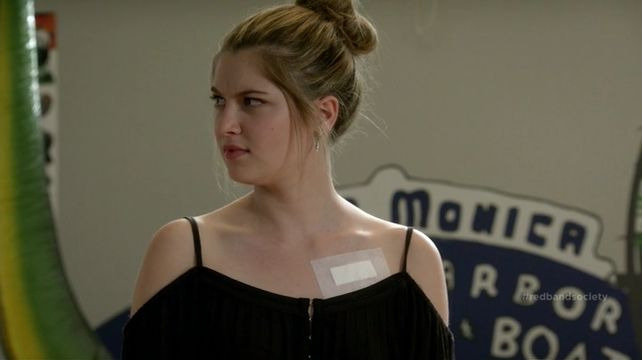 Красные браслеты (США)	 — s01e07 — Know Thyself