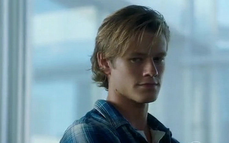 MacGyver — s03e09 — Specimen 234 + PAPR + Outbreak