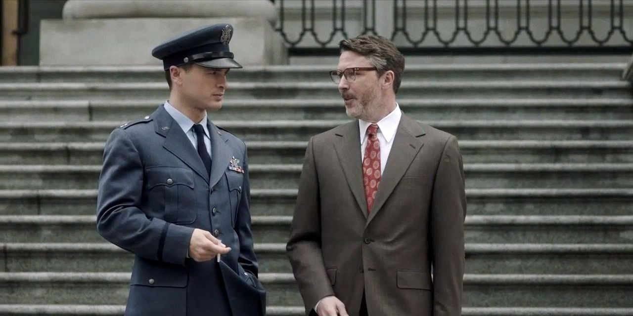 Проект «Синяя книга» — s02e06 — Close Encounters