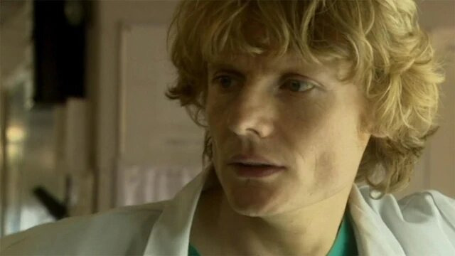 Green Wing — s01e03 — Lodgers