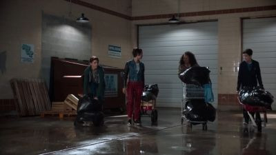 Andi Mack — s03e15 — Unloading Zone