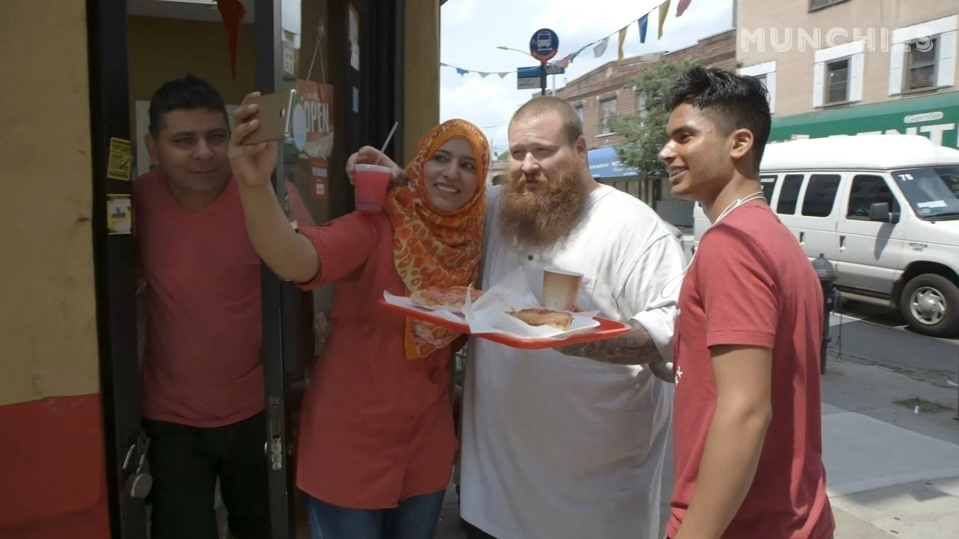 The Pizza Show 2 сезон 8 серия NYC's Other Boroughs