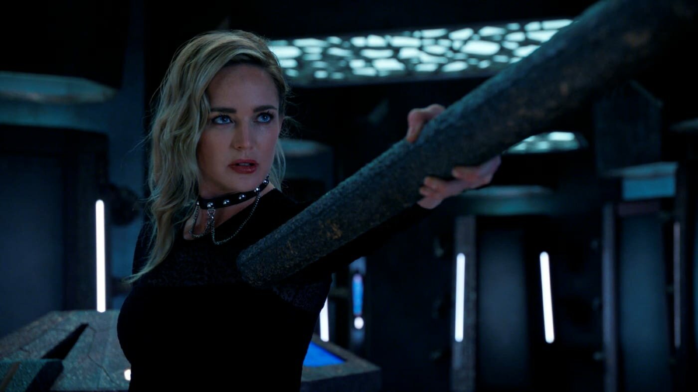 <b>Легенды</b> <b>завтрашнего</b> <b>дня</b> - s06e01 - Ground Control to Sara Lance.