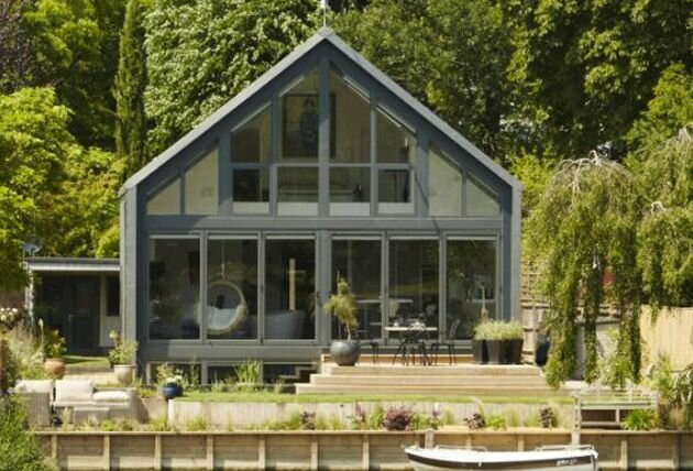 Grand Designs — s14e07 — Marlow: The Floating House