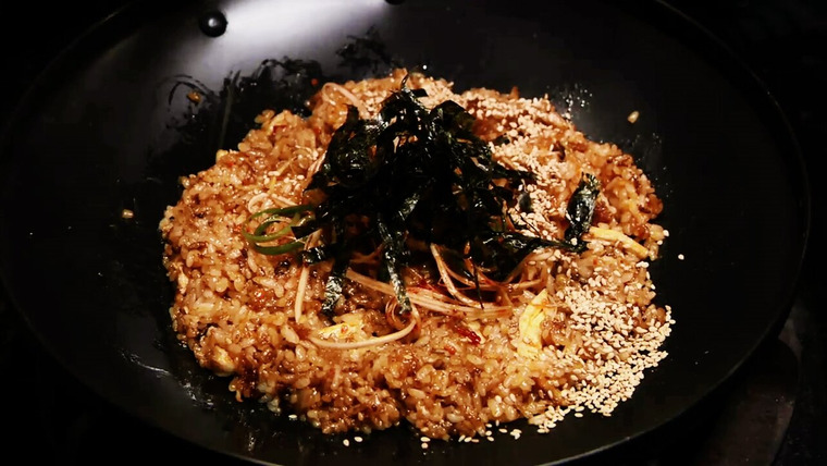 Полночный ресторан — s01e11 — Marinated Chicken Fried Rice