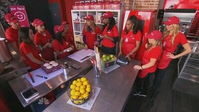 The NEW Celebrity Apprentice — s07e01 — May the Gods of Good Pies Be with Us