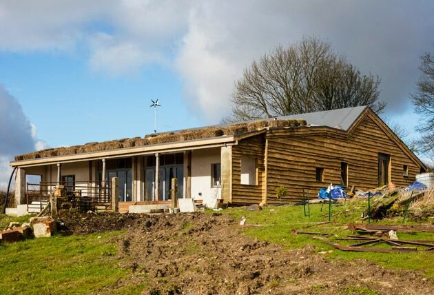 Grand Designs — s17e09 — Revisited - Somerset: Cow Shed