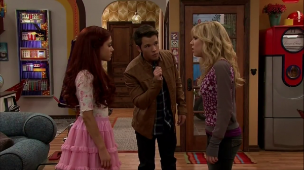 Sam & Cat — s01e23 — #TheKillerTunaJump: #Freddie #Jade #Robbie