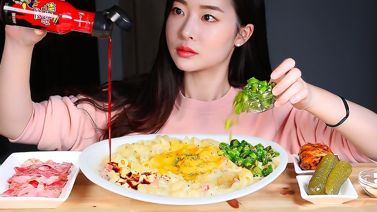 푸메 Fume — s02e14 — ASMR Острые макароны с сыром & Жареный бекон 🔥Пряный соус в Корее MUKBANG EATING SHOW