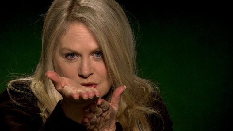 Истории призраков знаменитостей — s03e08 — Beverly D'Angelo, Sally Struthers, Melissa George