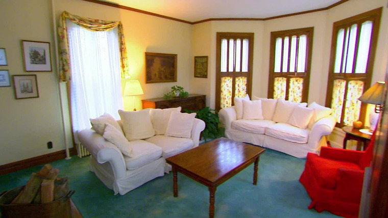 House Hunters Renovation — s2015e02 — Moving Out of the In-Laws and Into a Renovation