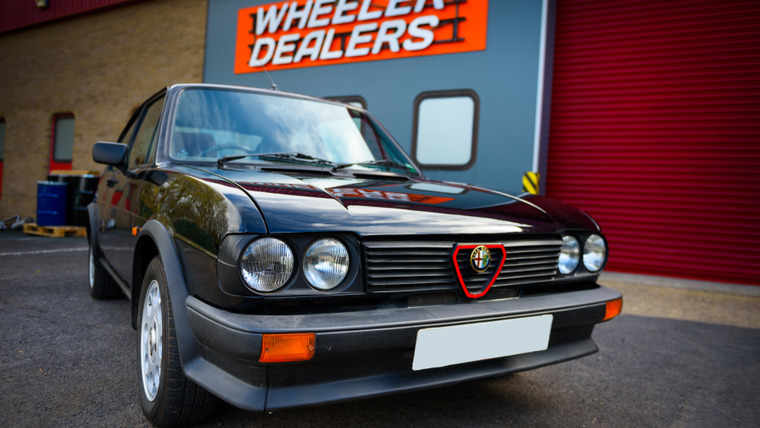 Махинаторы — s12e12 — Alfa Romeo Alfasud