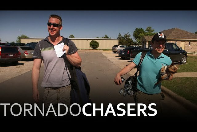 Tornado Chasers — s02e02 — Meeting a Legend