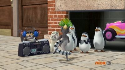 The Penguins of Madagascar — s03e03 — The Otter Woman