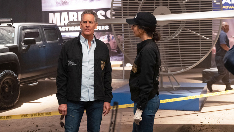NCIS: New Orleans — s05e22 — Chaos Theory