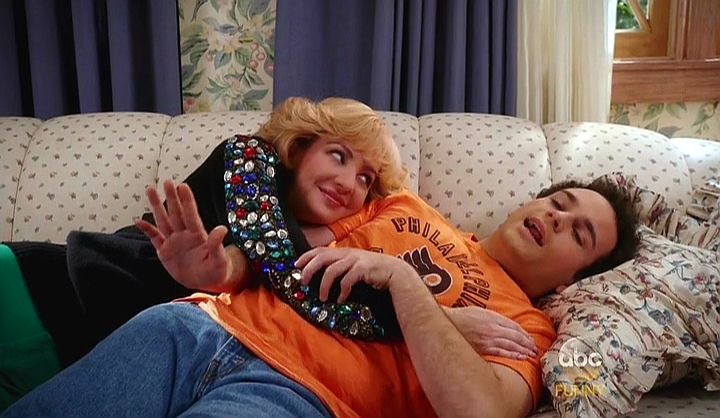 The Goldbergs — s03e22 — Smother's Day