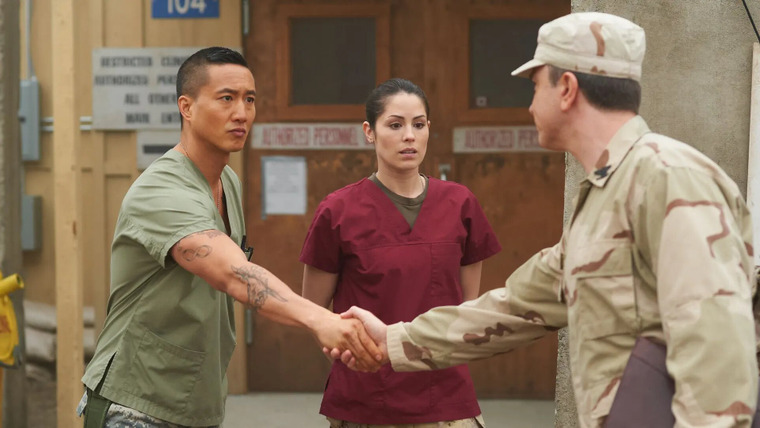 Военный госпиталь — s01e08 — On the Brink