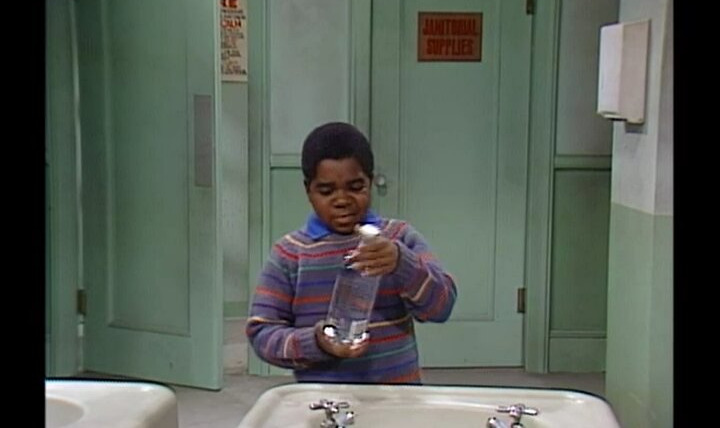 Diff'rent Strokes — s07e19 — Cheers to Arnold