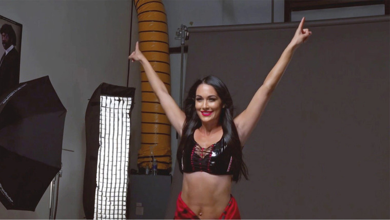 Total Bellas — s04e01 — Bellas Are Back in Action