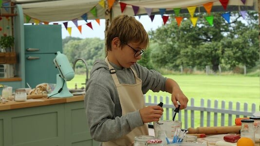 Junior Bake Off — s07e07 — Wearable Biscuits