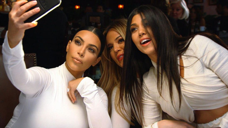 Keeping Up with the Kardashians — s10e17 — The Last Straw